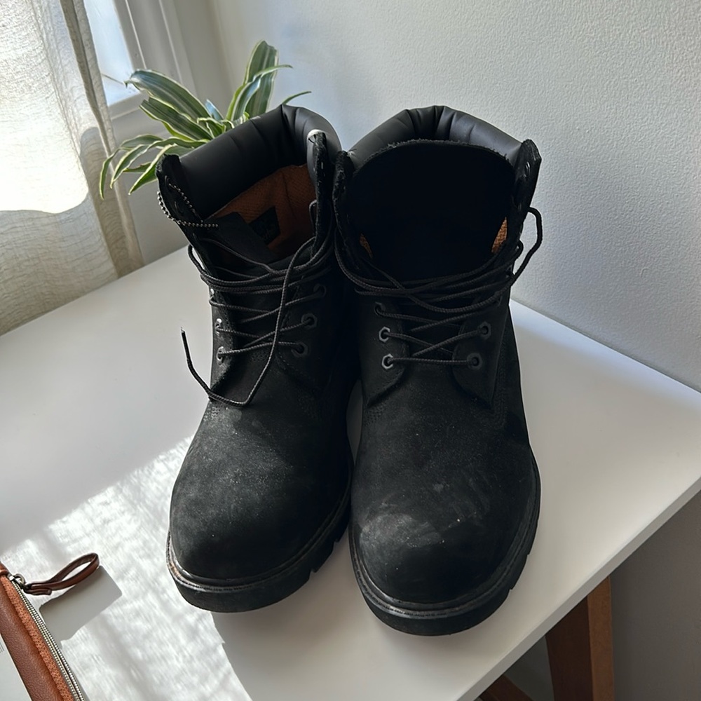 Black Timeberland Boots